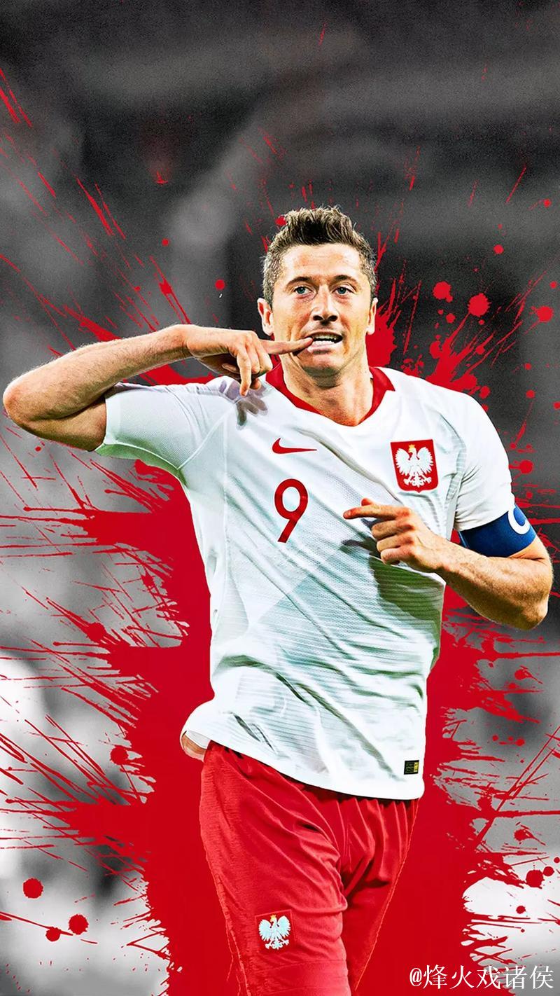 波兰前锋莱万多夫斯基荣膺本赛季德甲最佳球员 波兰前锋莱万多夫斯基荣膺本赛季德甲最佳球员