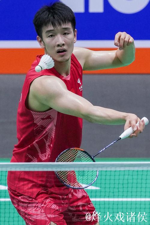 中国羽毛球大师赛：李诗沣战胜梁峻豪成功晋级