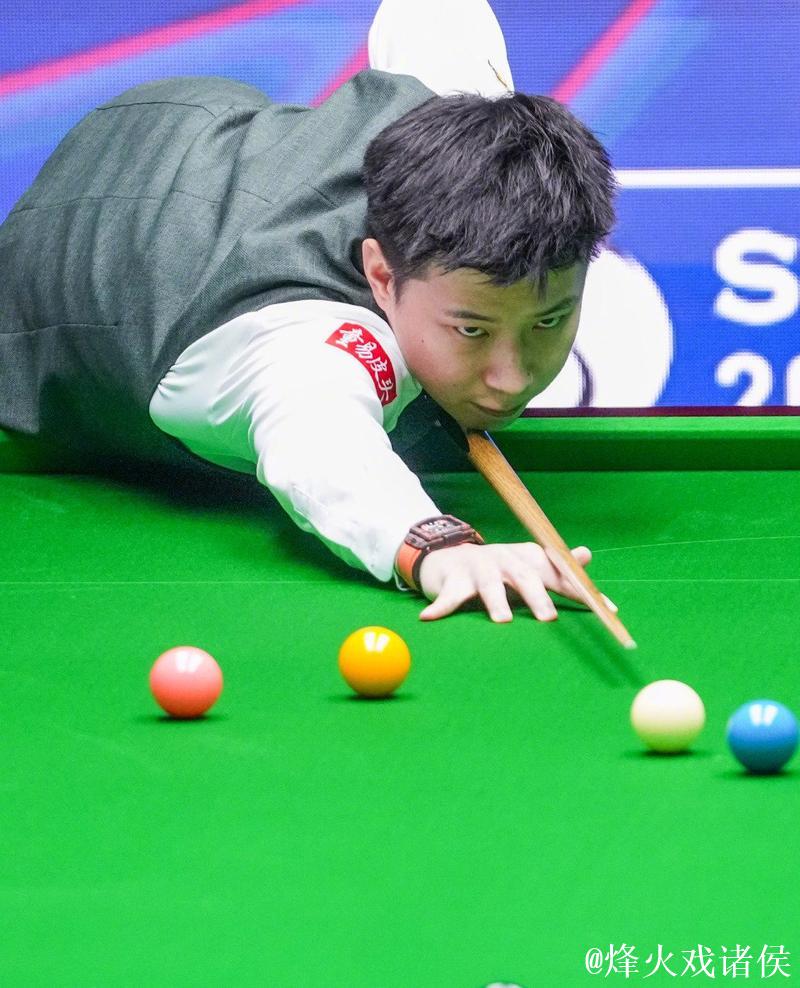 5-4领先被6连败!赵心童遗憾止步上海大师赛半决赛 5-4领先被6连败!赵心童遗憾止步上海大师赛半决赛